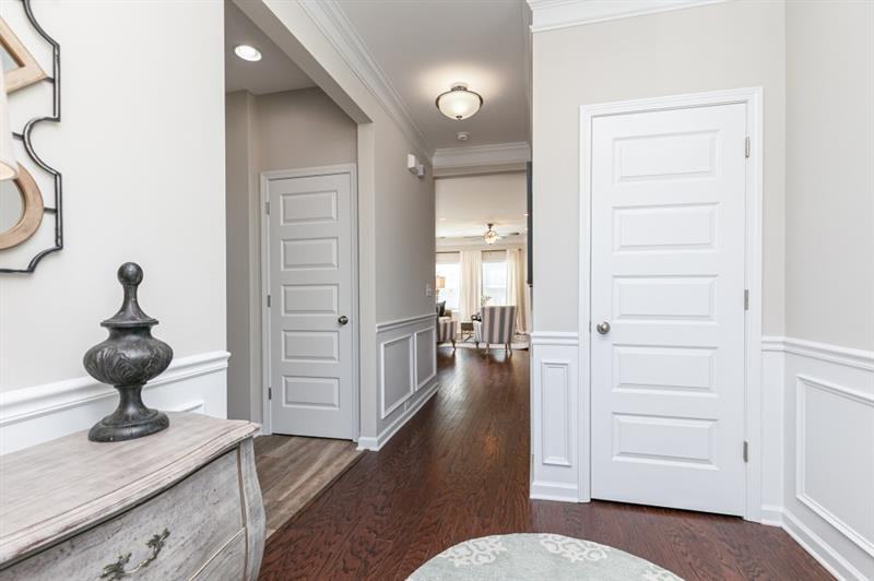 327 Braswell Ct - Photo 2 of 8