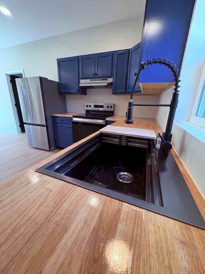 2632 Hydraulic Rd #NA - Photo 6 of 17