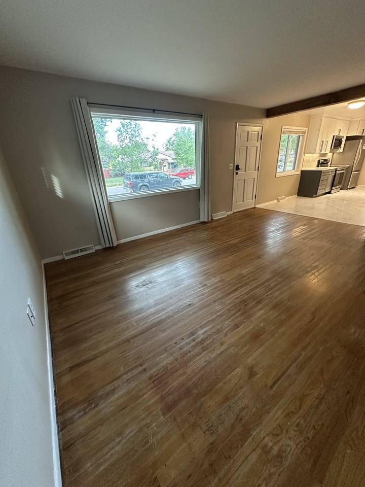 1305 S Benton St #NA - Photo 4 of 30