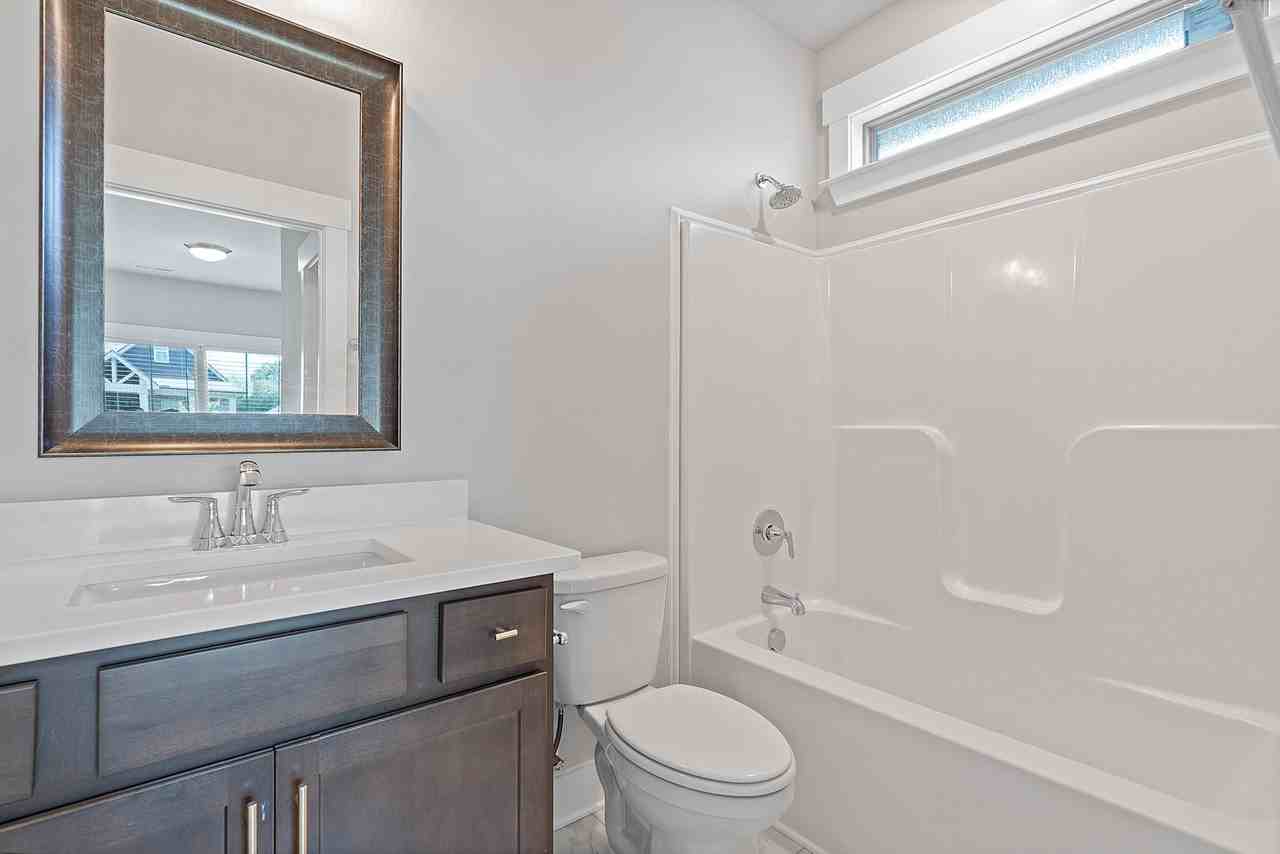 14778 Greenleaf Dr - Photo 3 of 21
