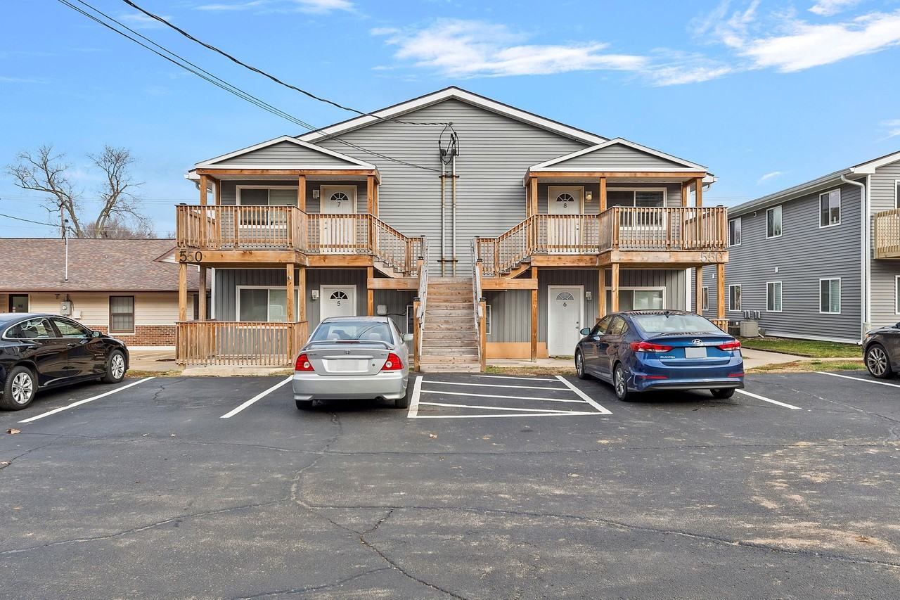 The District Apartments - Photo 7 of 26