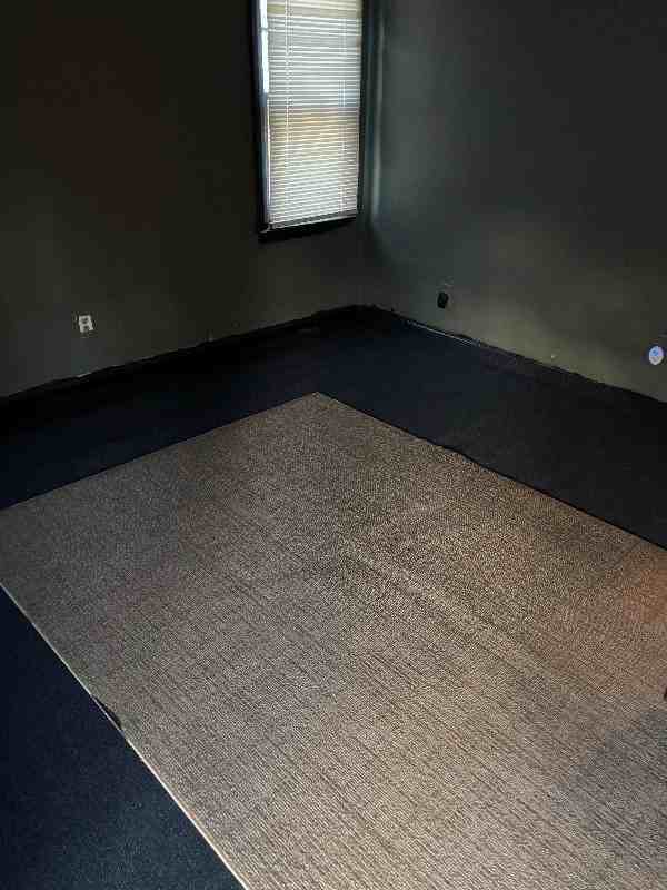 20438 Russell St - Photo 6 of 14