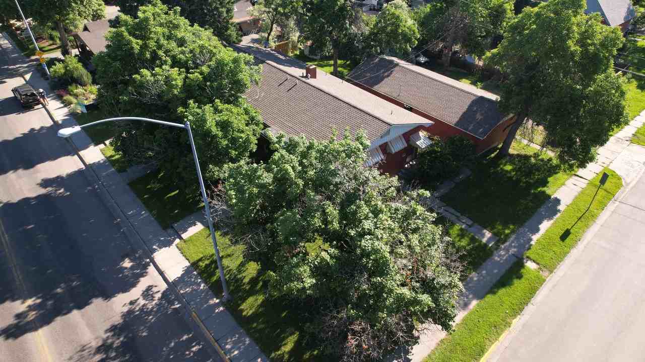 124 S 11th Ave - Photo 4 of 11