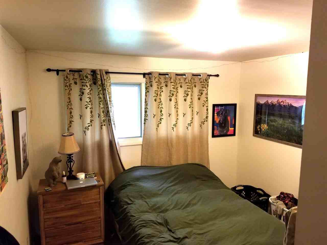 124 S 11th Ave - Photo 7 of 11