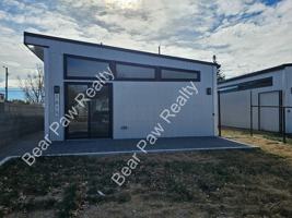 featured image of 1615 E 22nd St