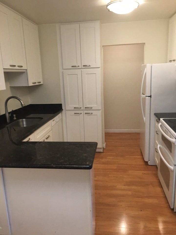 1305 Boulevard Way #105 - Photo 2 of 7