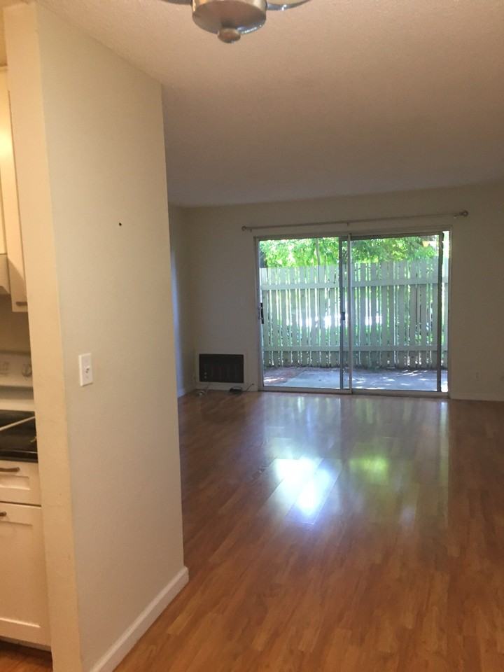 1305 Boulevard Way #105 - Photo 3 of 7