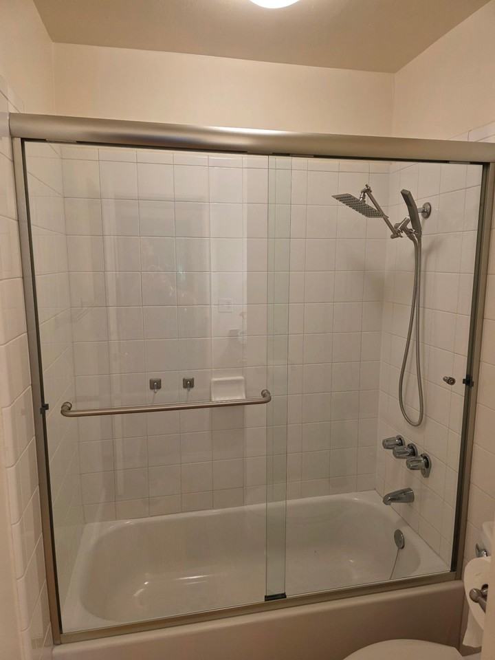 1305 Boulevard Way #105 - Photo 6 of 7