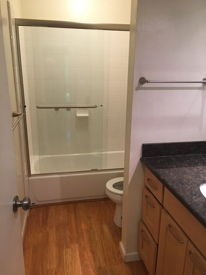1305 Boulevard Way #105 - Photo 7 of 7