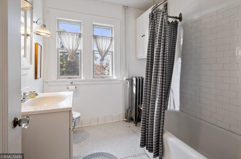 1070 Bradley St #2 - Photo 6 of 14