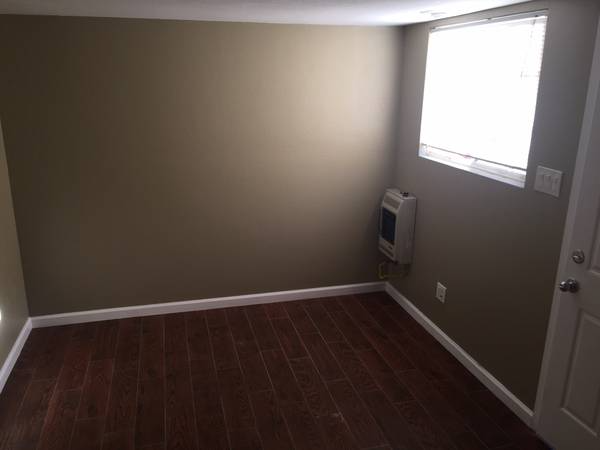 864 Stanford Ave #SIDE - Photo 2 of 5