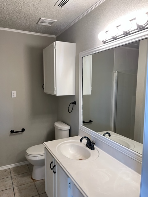 1579 Crown View Dr - Photo 7 of 11