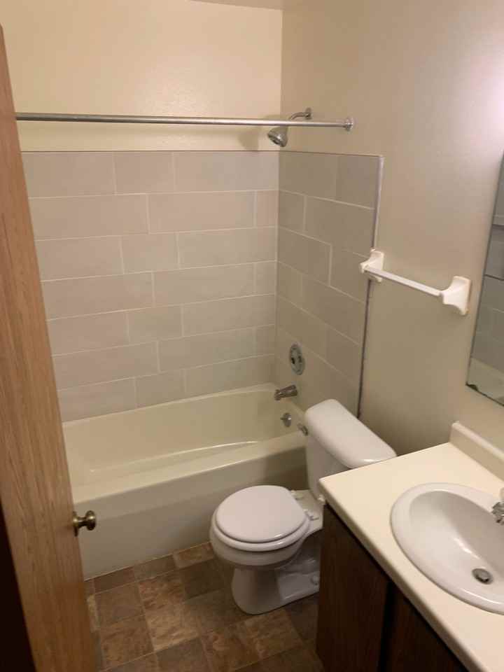 454 W Dayton St - Photo 7 of 7