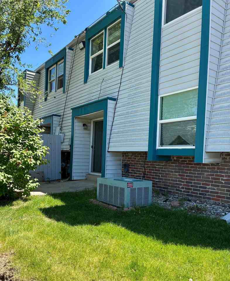 3035 E Fountain Blvd - Photo 3 of 18