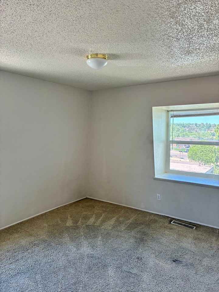 3035 E Fountain Blvd - Photo 5 of 30