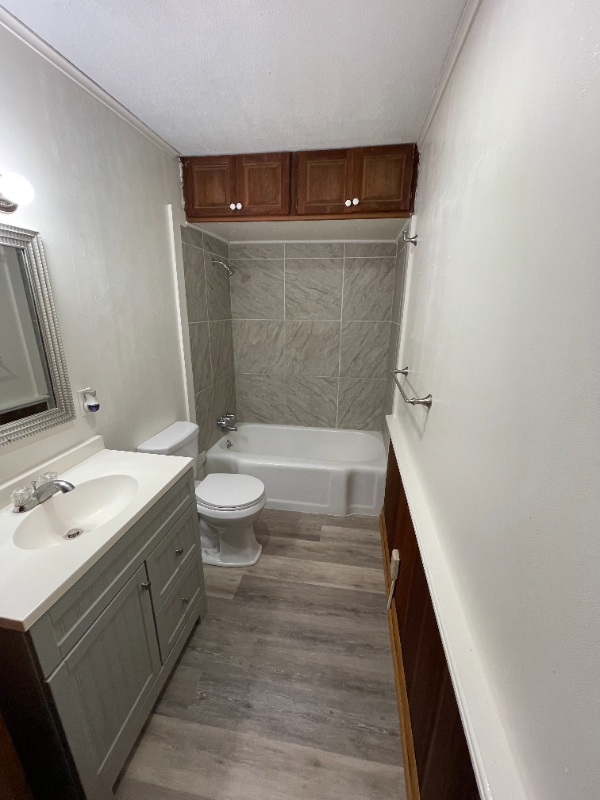 504 Kirk St - Photo 6 of 8