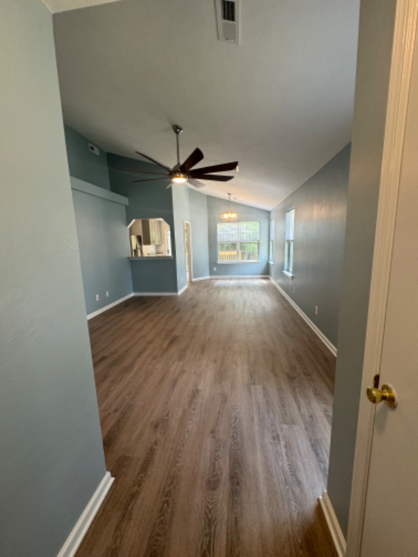 107 Timberneck Arch - Photo 2 of 20