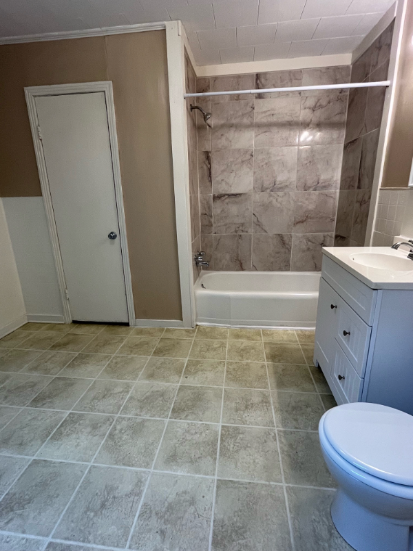 608 Angers St - Photo 5 of 7