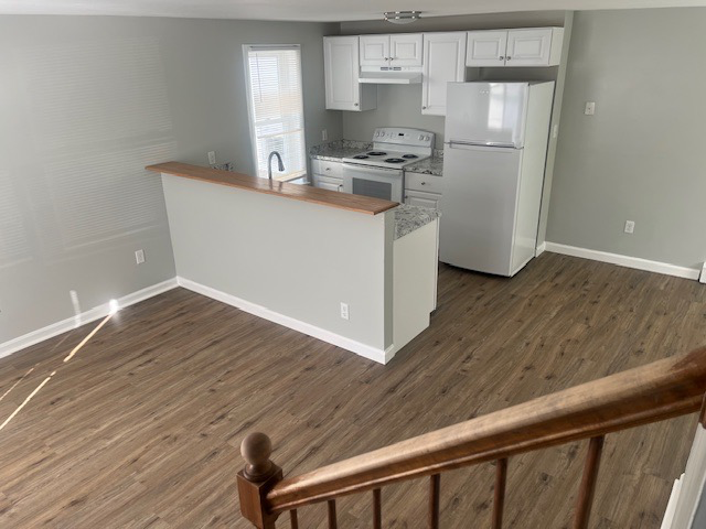 33 Exeter Rd - Photo 5 of 11