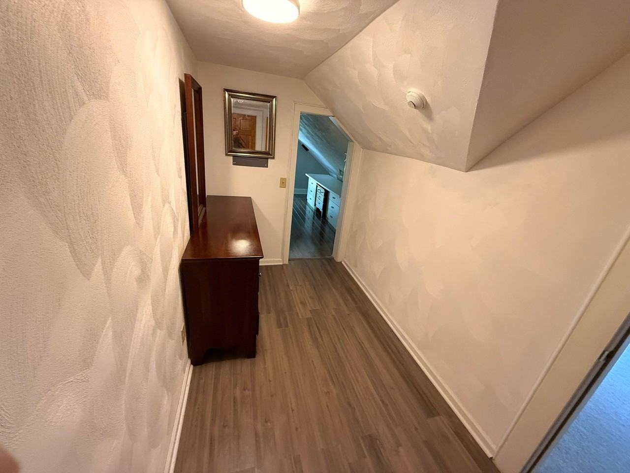 46 Riverside Dr - Photo 5 of 9