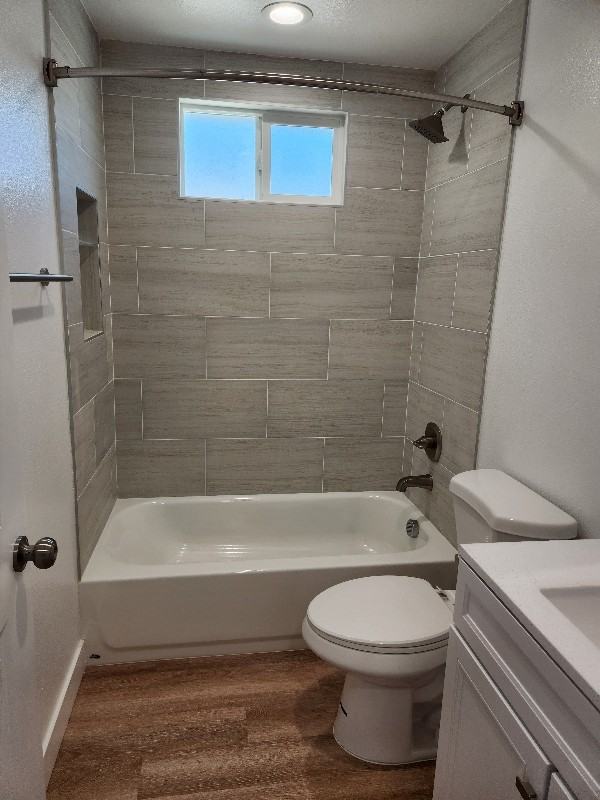 915 W 8th St #2 - Photo 7 of 19