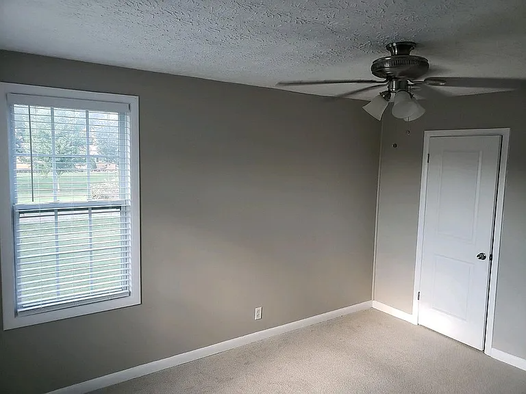 2323_2321Kimberly Drive - Photo 4 of 12