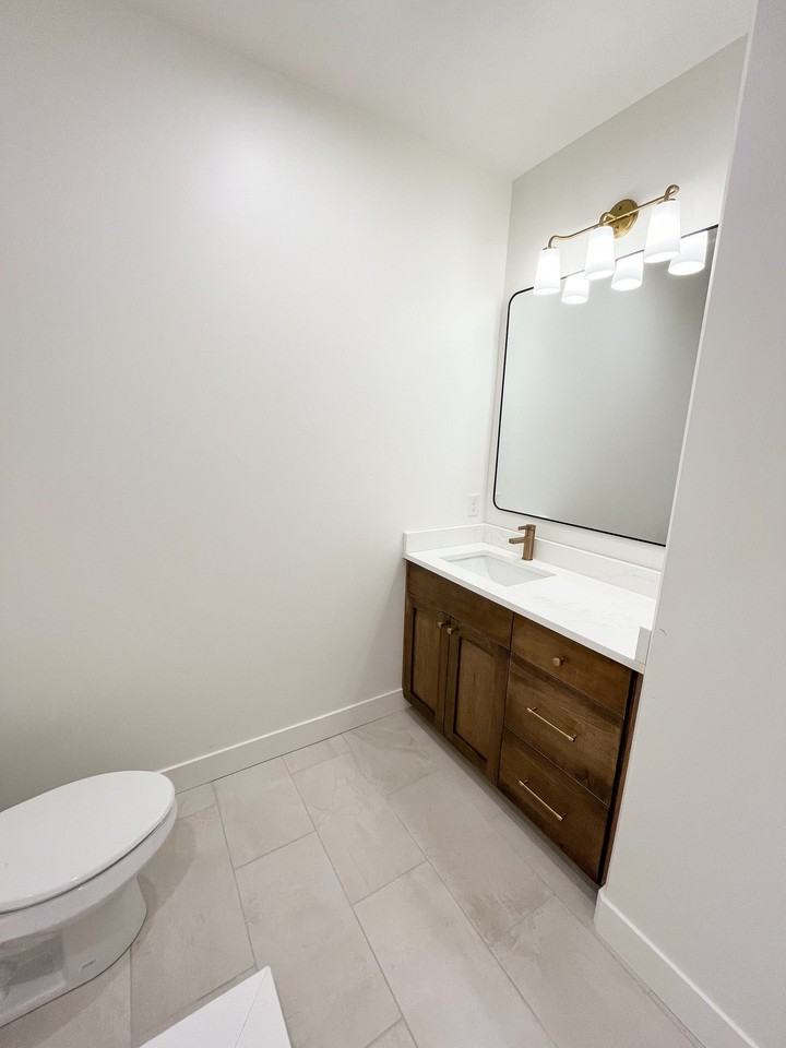 1776 E Canyon Ridge Dr - Photo 7 of 8