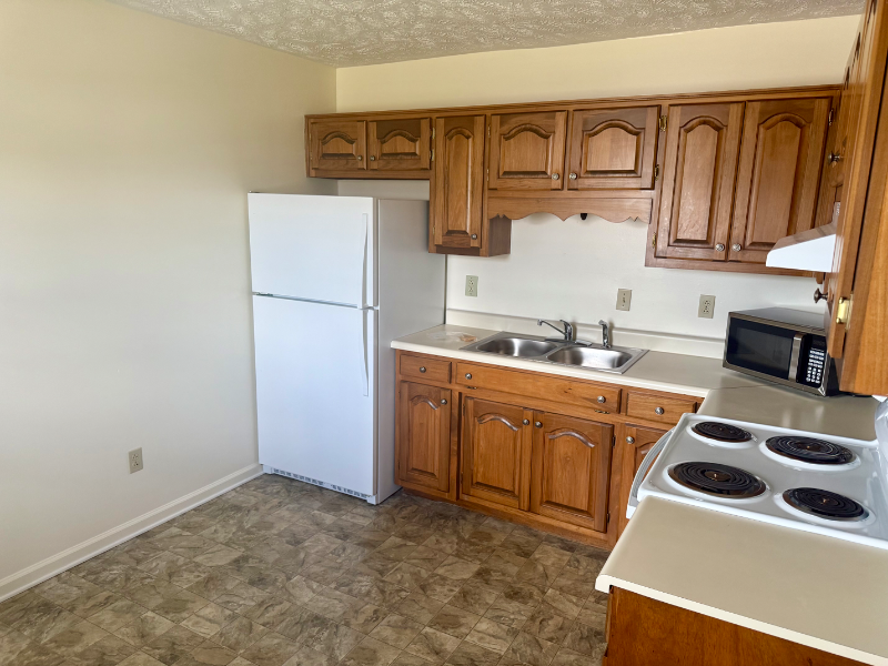 104 Lauderdale Dr #104A - Photo 2 of 11