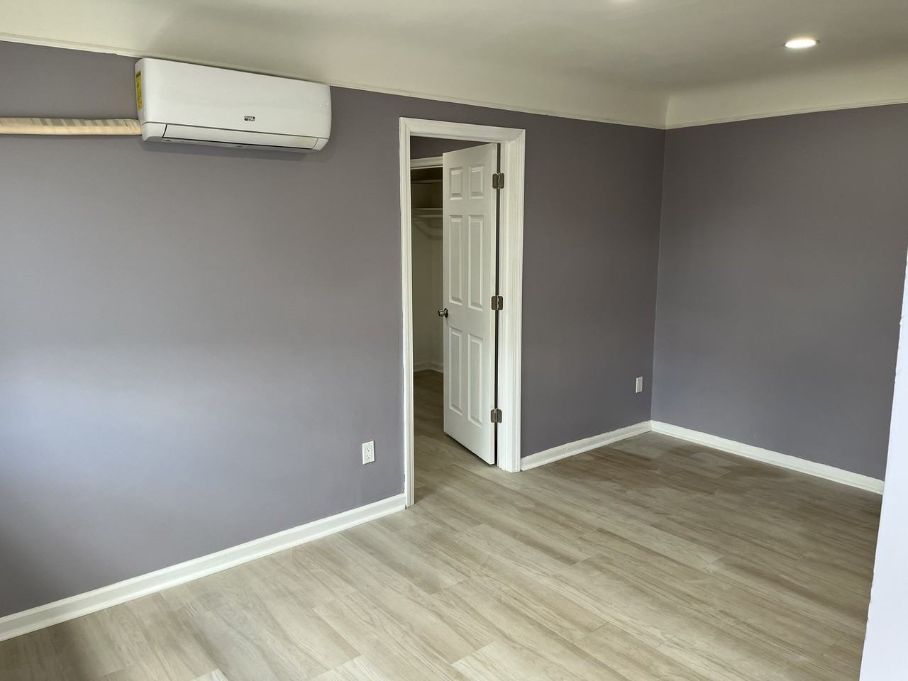 15236 Tireman St #1 - Photo 6 of 8