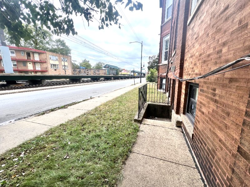 2701 E 75th Pl #G - Photo 2 of 14