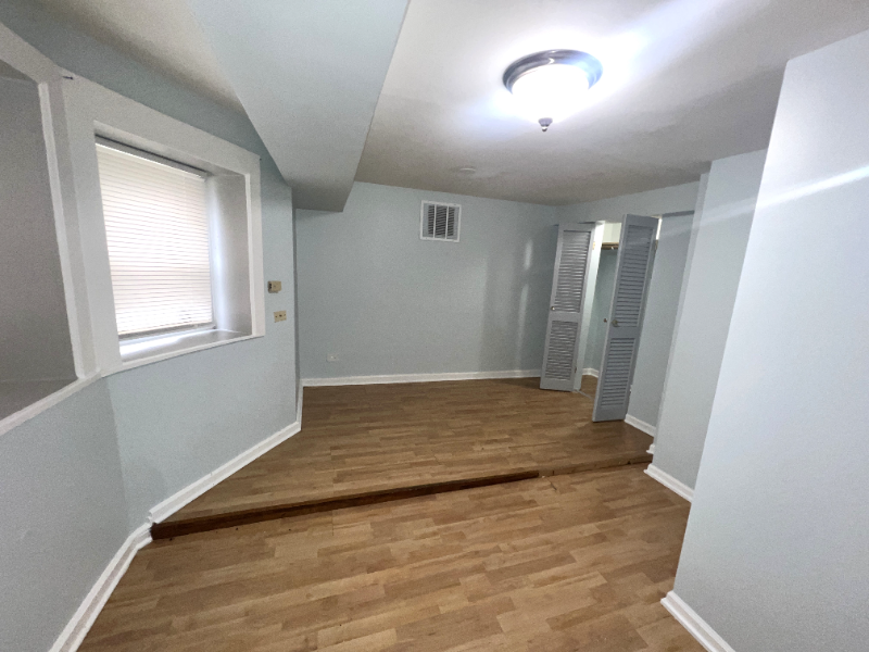 2701 E 75th Pl #G - Photo 4 of 14