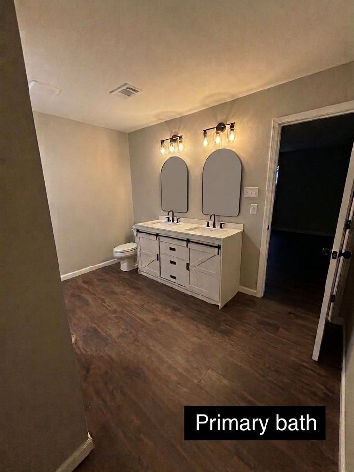 2423 S Chatfield Rd - Photo 7 of 16