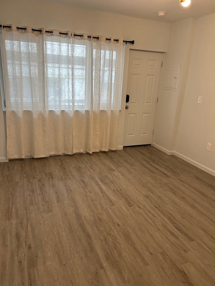 3501 Pacific Ave - Photo 6 of 12