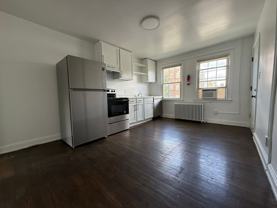 2425 E St Ne #4 - Photo 1 of 1