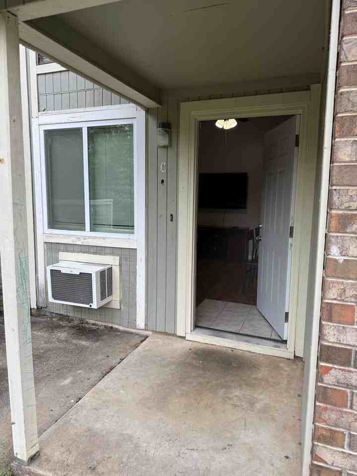 1417 Ascent Trl Nw #C - Photo 2 of 12