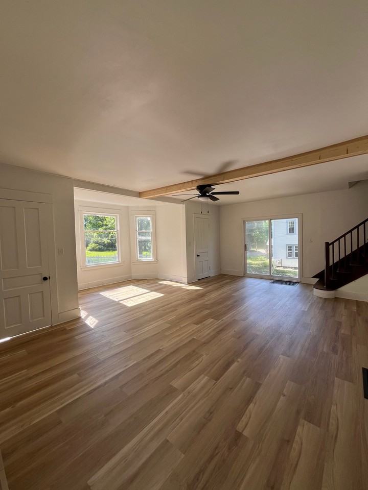 11687 Peckham St - Photo 7 of 11