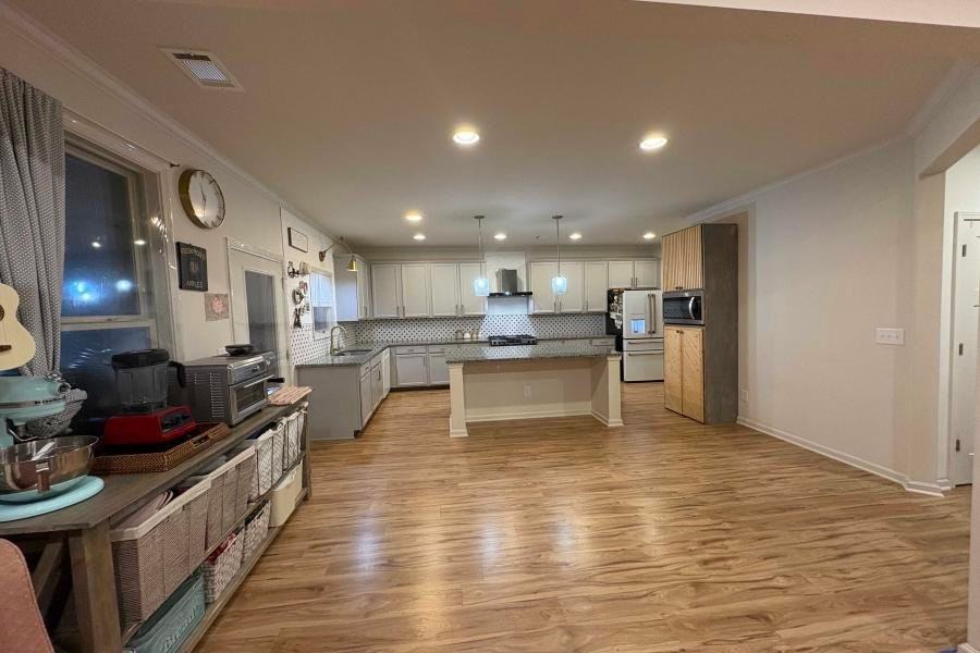 2034 Brittlebank Ln - Photo 3 of 18