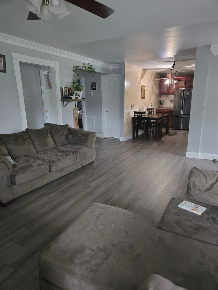 116 Leeland Rd - Photo 3 of 21
