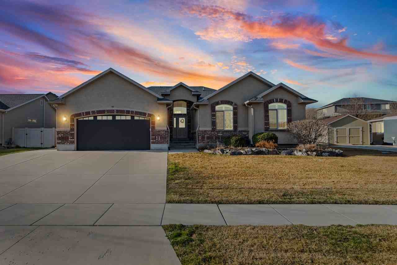 483 W Rolling Sage Way - Photo 2 of 20