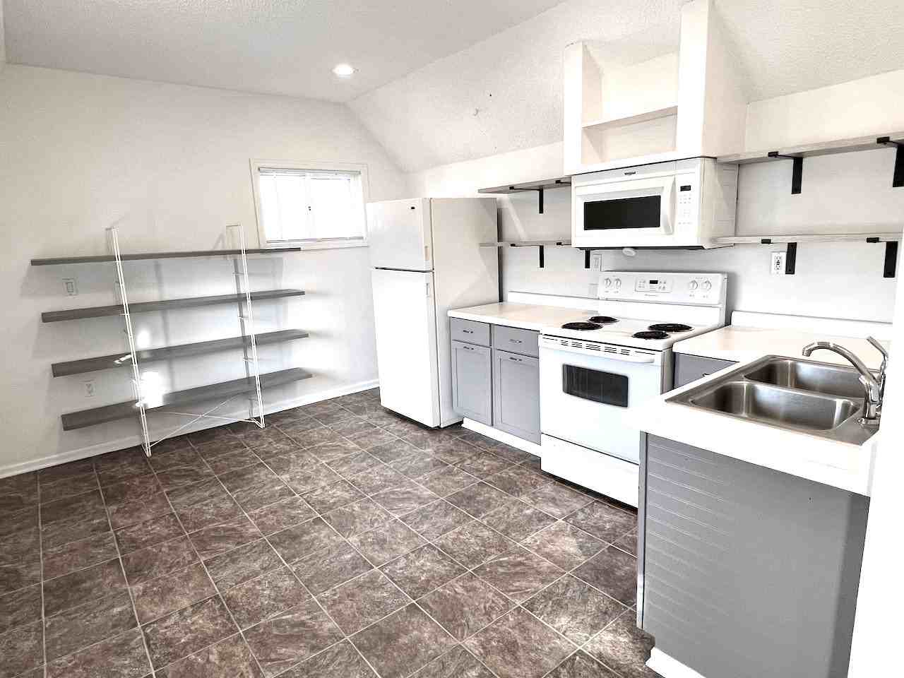 43 Lyton Pl #2 - Photo 3 of 16
