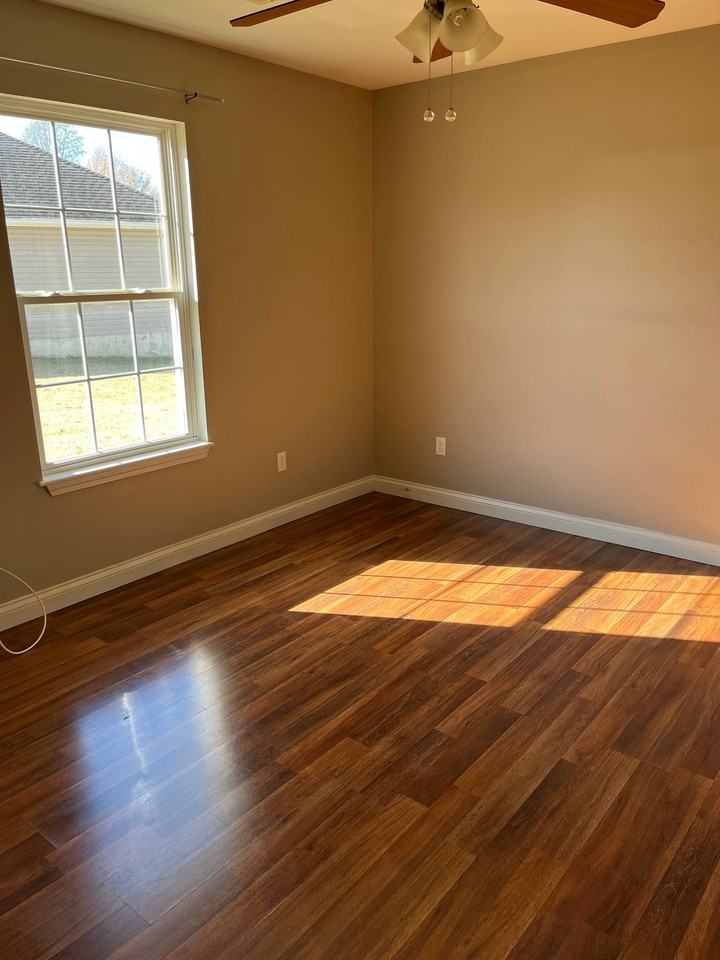 303 B St #A - Photo 6 of 8
