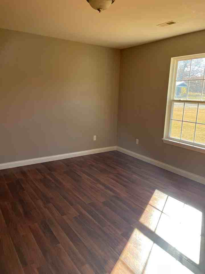 303 B St #A - Photo 7 of 8