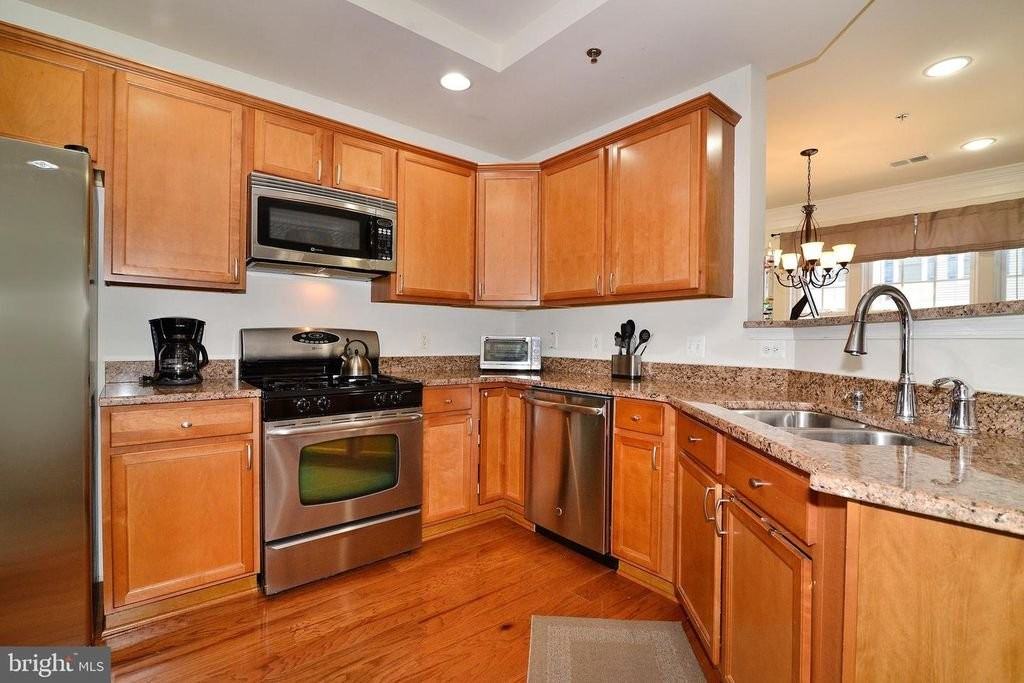 7134 Huntley Creek Pl - Photo 6 of 11