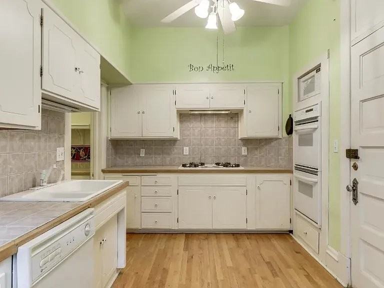 614 Grand Ave #D - Photo 2 of 20