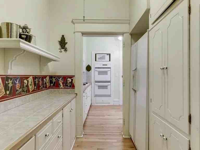 614 Grand Ave #D - Photo 6 of 20