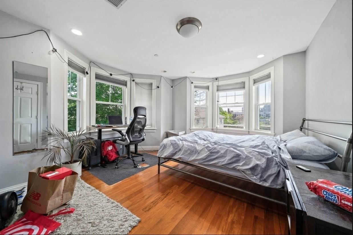 32 Adamson St #E - Photo 6 of 19