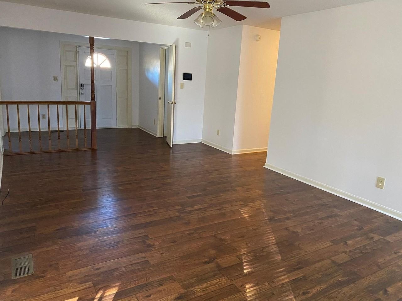 7909 Sumter Pl - Photo 3 of 19
