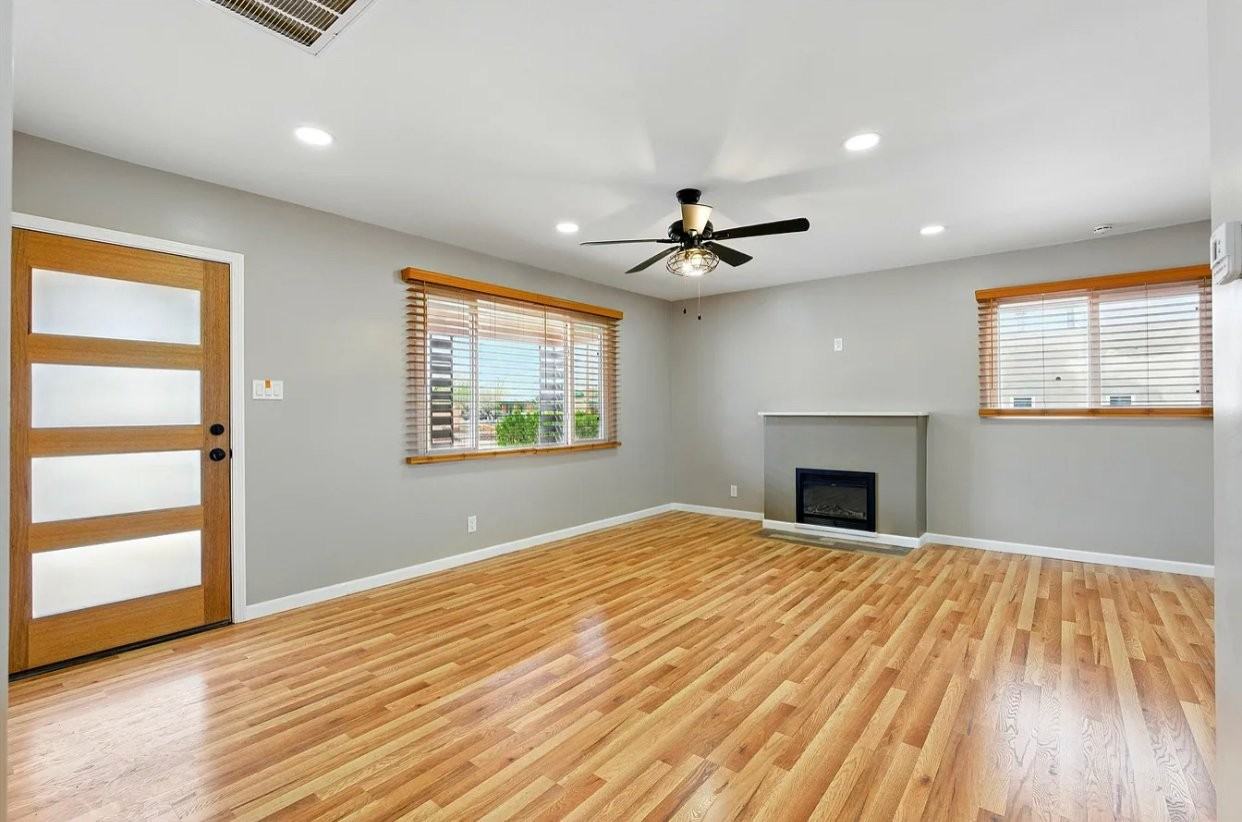 2905 San Rafael Ave Se - Photo 3 of 22