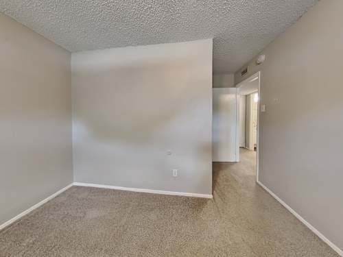 123 Cooper St - Photo 5 of 7