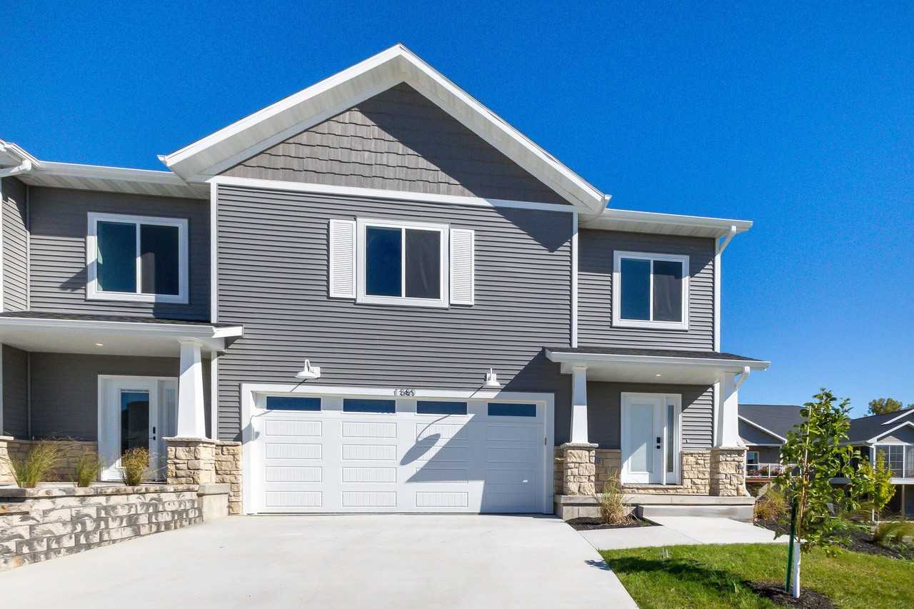 1380 Autumn Ridge Ln